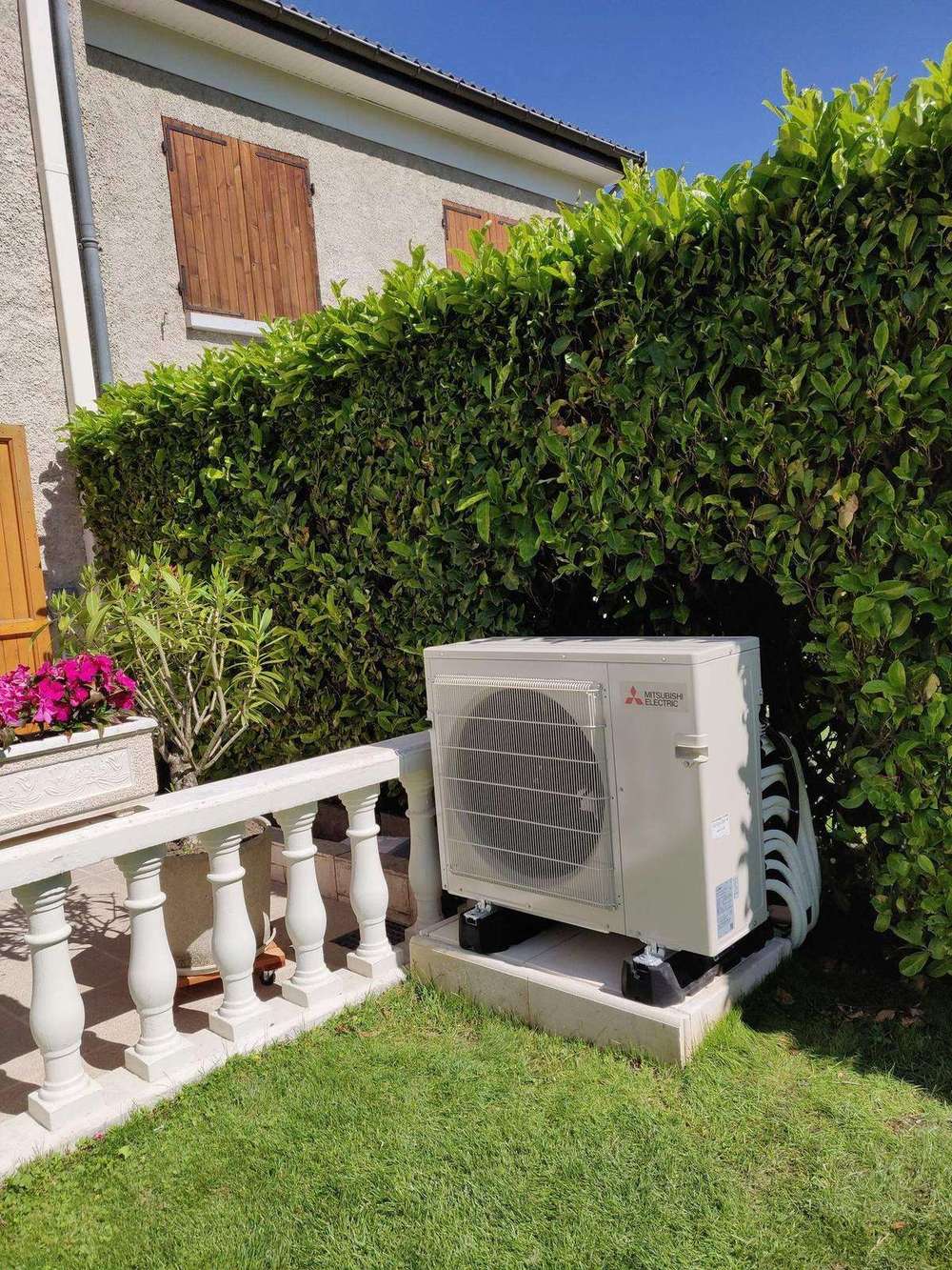Unités extérieures Mitsubishi DC Inverter pour climatisation à Crolles par Air Eco Clim